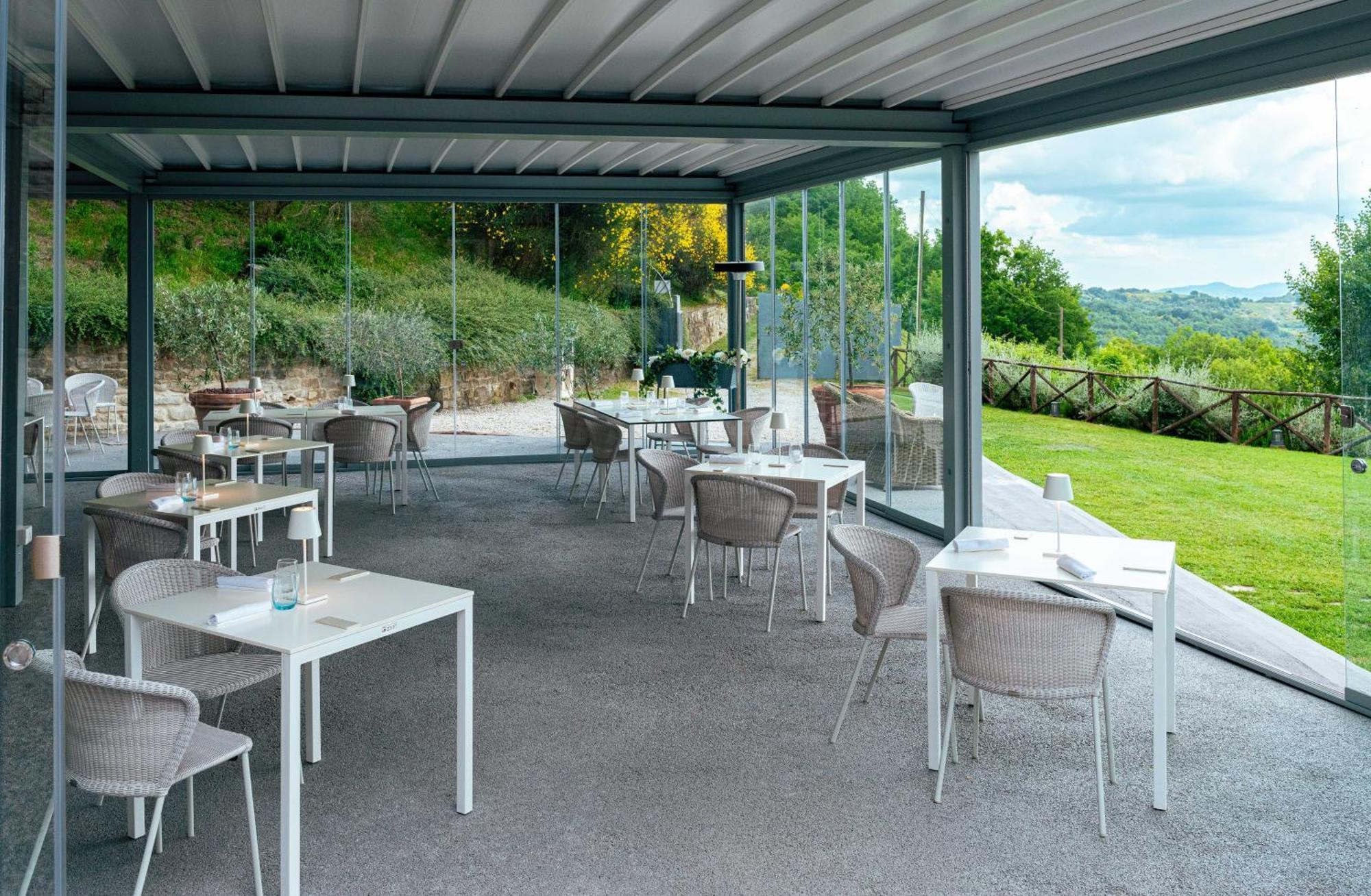 Nikis Resort Gubbio Exterior foto