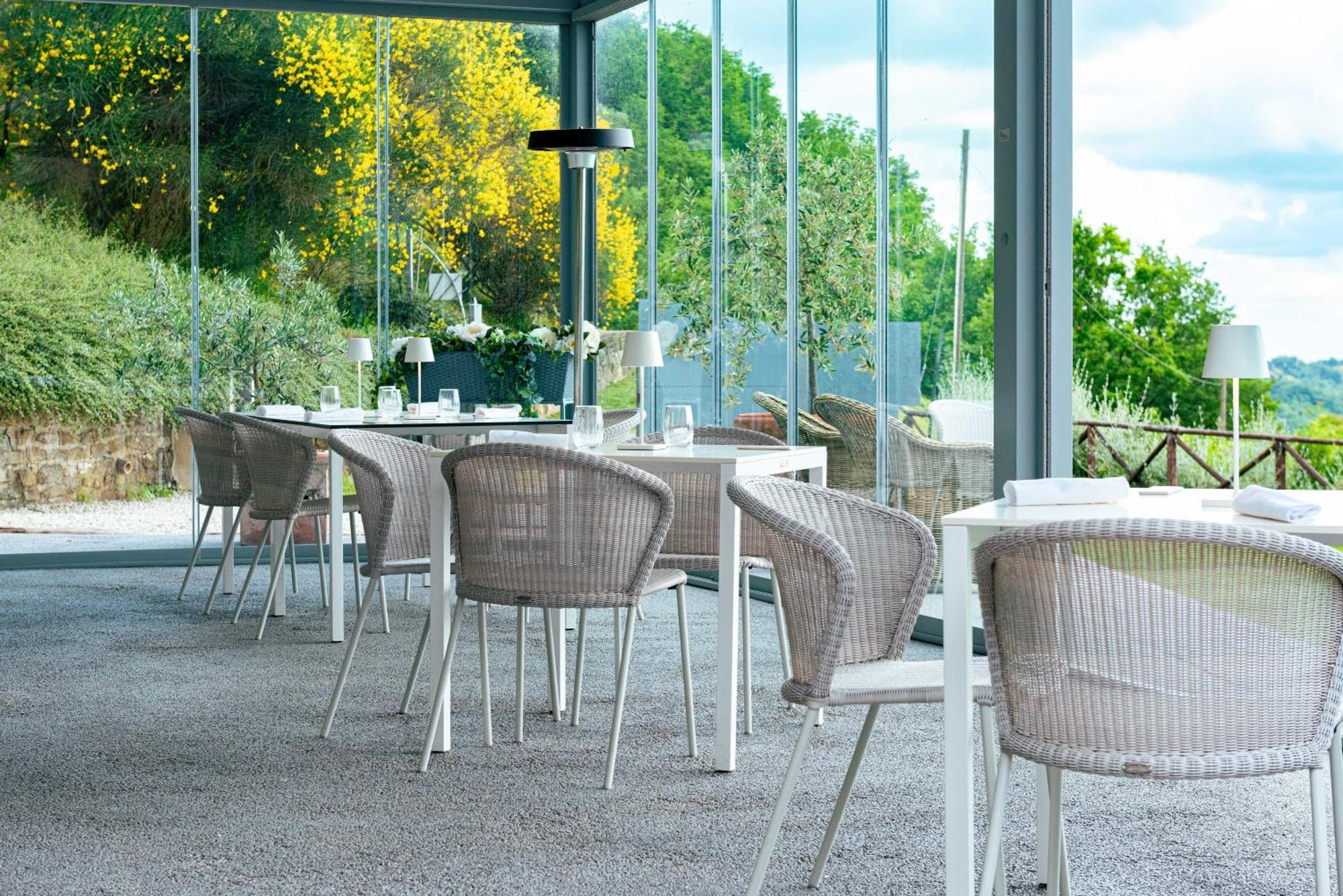Nikis Resort Gubbio Exterior foto